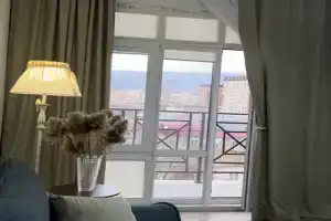 Большая, красивая квартира с видом на море и на горы, Махачкала