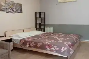 Трёхместный номер стандарт +, Адлер