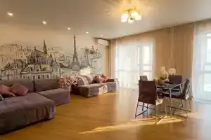 Апартаменты Париж рядом с Ерофей Арена, Хабаровск
