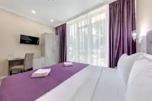 Двухместный с 1 кроватью люкс с двуспальной кроватью, Геленджик