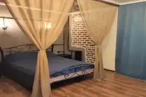 Апартамент на набережной, Орел