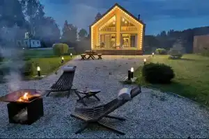 Дом у леса с банным чаном и панорамными окнами