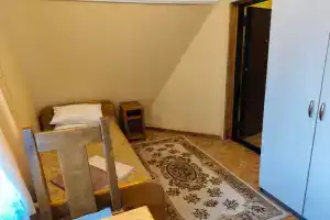 Стандартный номер (ванная комната в номере, вид на внутренний двор)