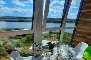 Апартамент с шикарным видом на Волхов, Великий Новгород
