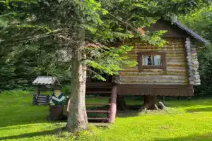 Избушка на Курьих ножках, Артыбаш