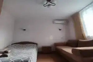 Второй этаж дома с балконом в Профессорском уголке