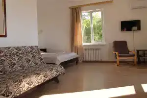 Студия с видом на море и террасой, Адлер
