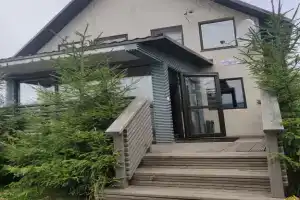 Дом у озера