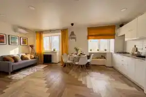 Дизайнерская однушка в центре, современный формат