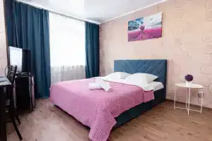 Студия с видом на ГЭС, Балаково