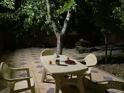 Дом напротив крепостной стены - 3