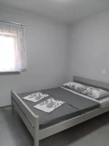 Grey House - 18