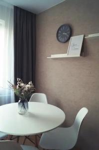 возле Нижнего озера - 9