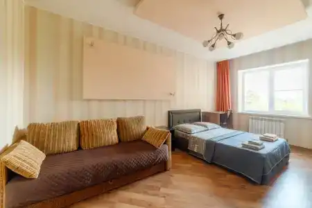 ПрезентХаус Горького, 20 - 1