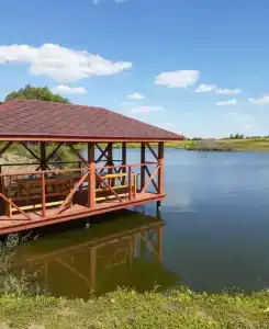 Уютный гостевой дом с баней на берегу озера - 9