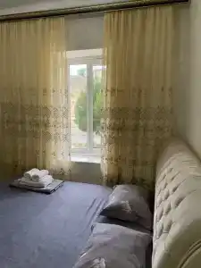 Дом напротив крепостной стены - 8