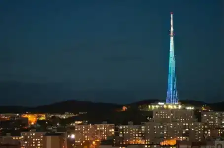 Видовая и стильная квартира в стиле Сканди с виниловым проигрывателем - 13