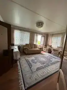 Уютный дом с видом на горы - 0
