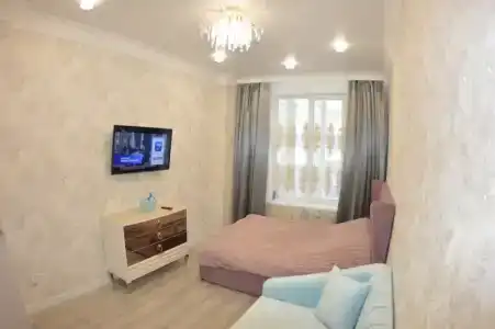 Уютная Евротрешка на Крайнова 3 - 6