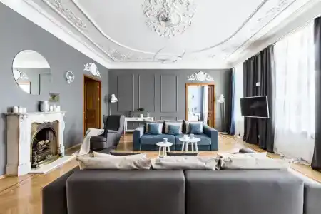 у Эрмитажа, 180 кв. м - 0