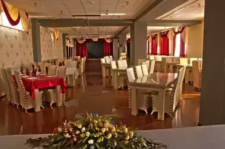 на Набережной - 93