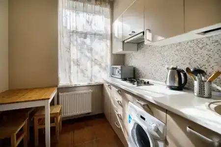 Уютная студия на улице Леонова - 6