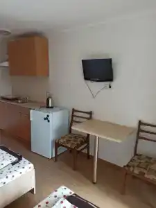 Лавровый - 7