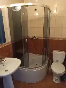 Лавровый - 8