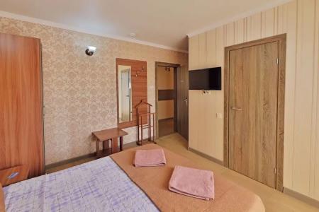 House Loris - 34