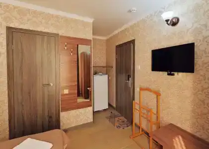 House Loris - 52