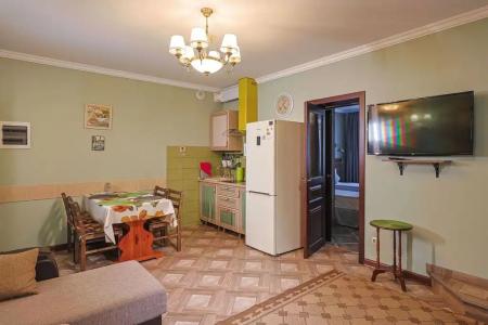 House Loris - 73