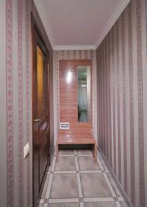 House Loris - 89
