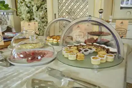 Amici Grand Hotel - 6