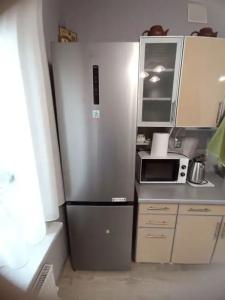 У Кремля - 77