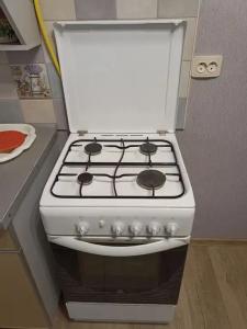 У Кремля - 81