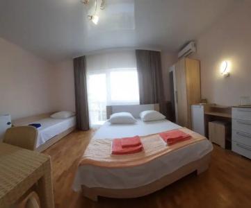 Солнечный - 12