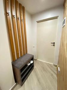 Aloft Apart - 34