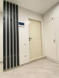 Aloft Apart - 43