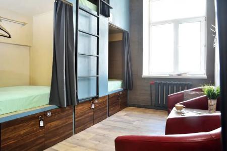 Rolling Stones hostel - 10