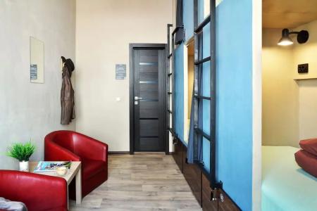 Rolling Stones hostel - 14