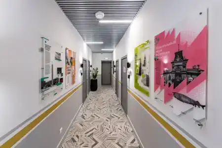 Karl House - 12