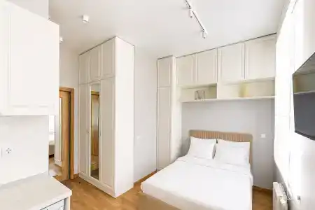 Karl House - 6
