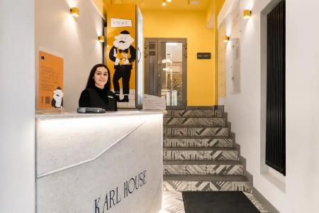 Karl House - 12