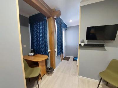 a Inn - 85
