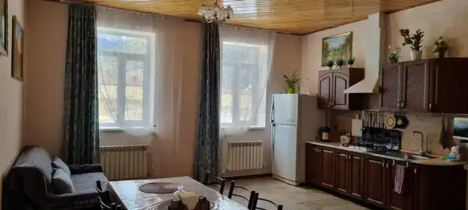 В центре у реки - 4