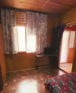 Тихий домик в цветущем саду - 24
