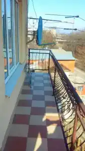У Лары - 3