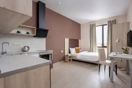 Golden Tulip - 89