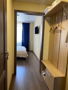 Roomer - 20
