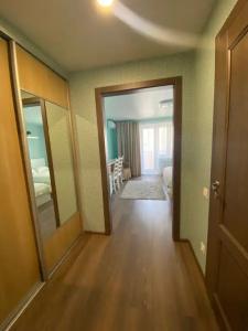 Roomer - 25